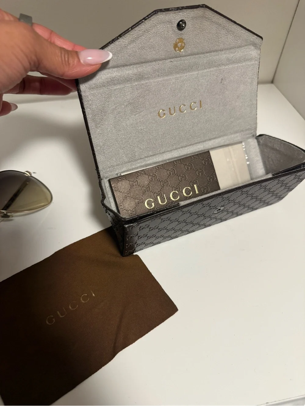 Gucci good white